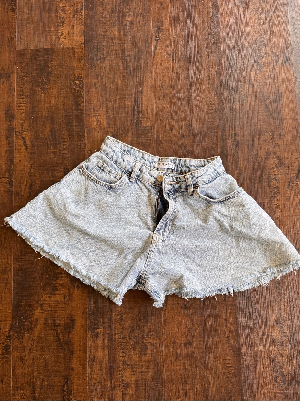 Light Wash Denim High-Waist Frayed Hem butterfly Women's Shorts